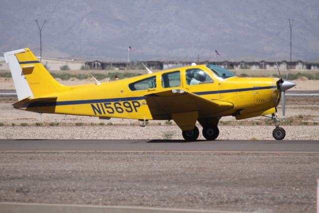 N1569P - Beechcraft