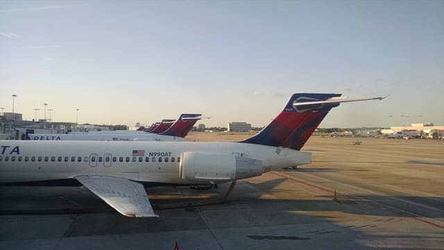 N990AT - Boeing