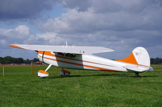 N1904U - Single-engine aircraft