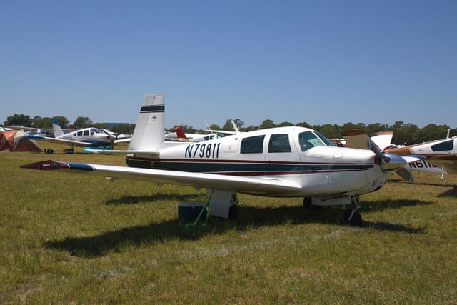 N79811 - Single-engine aircraft