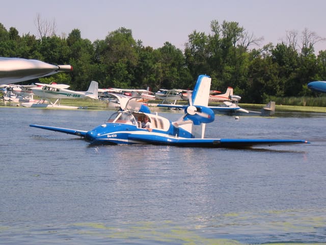 N13KL - Aircraft