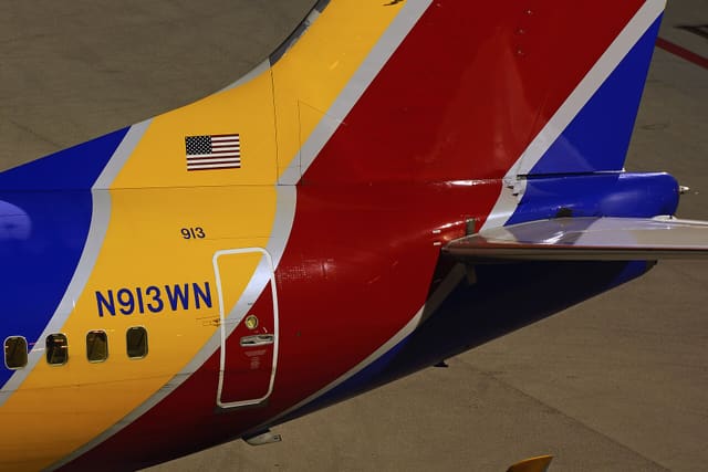 N913WN - Boeing