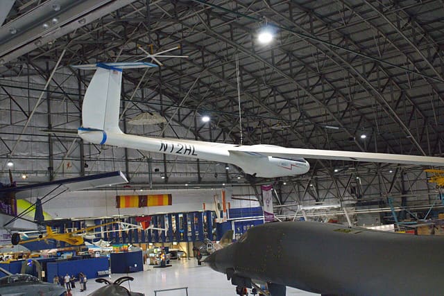 N12HL - Glider