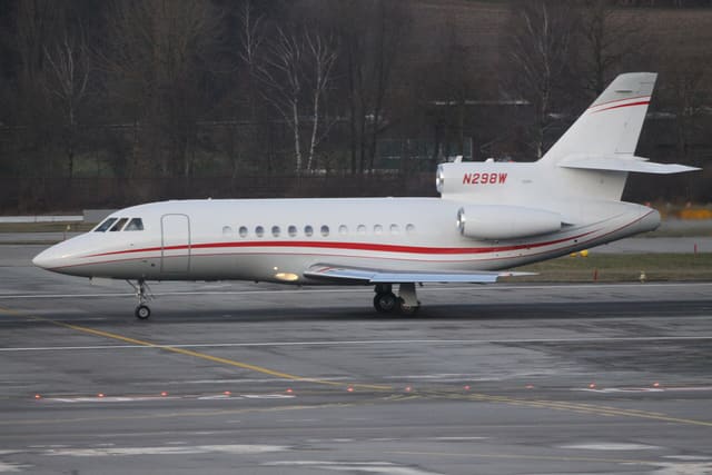 N298W - Business jet