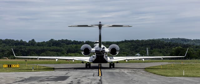 N728HG - Business jet