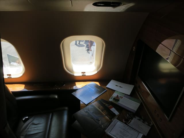 N381GX - Bombardier