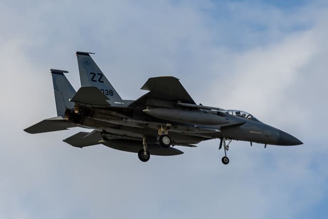  - Twin-engine aircraft