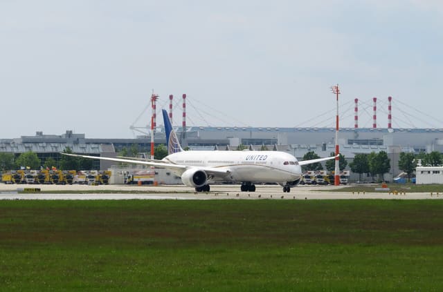N12005 - Boeing