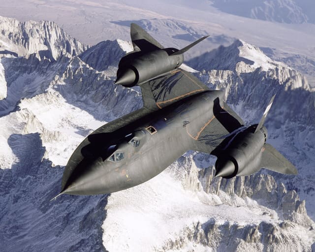  - Twin-engine aircraft