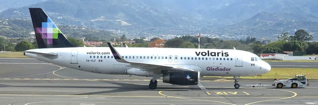 XA-VLF - Twin-engine aircraft