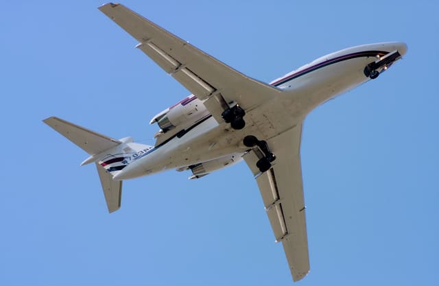 N4674K - Business jet