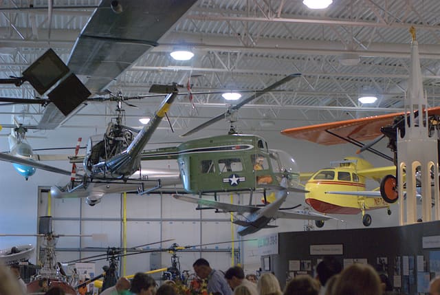  - Helicopter