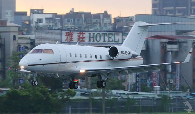 N789SM - Business jet