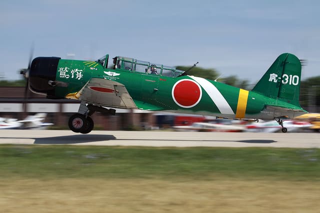 N2047 - Warbird