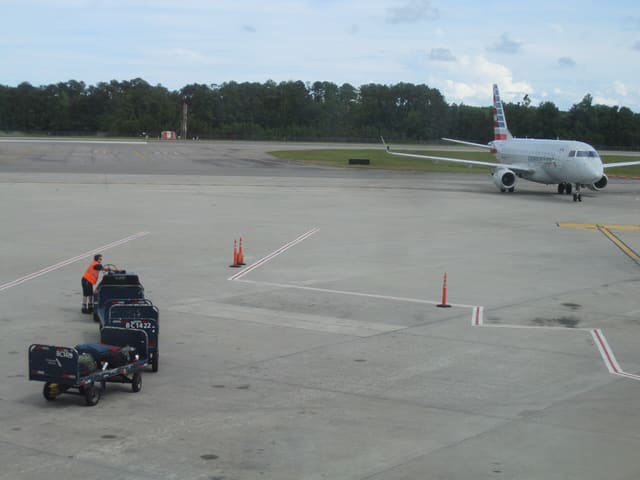 N821MD - Twin-engine aircraft