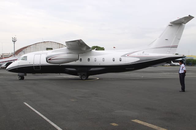 N821MW - Business jet