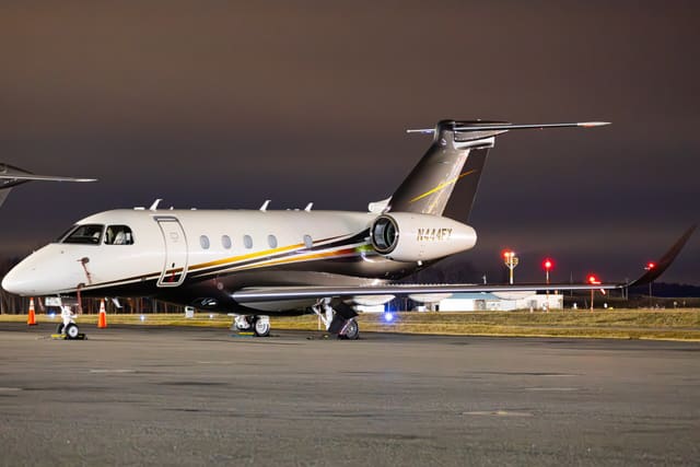 N444FX - Business jet