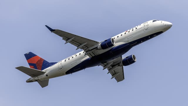 N240JQ - Embraer