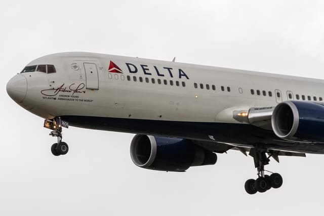 N16065 - Boeing