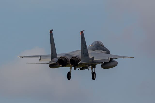  - Twin-engine aircraft