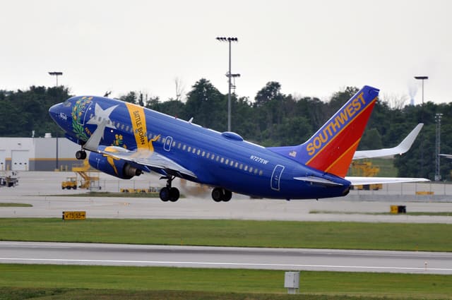 N727SW - Boeing