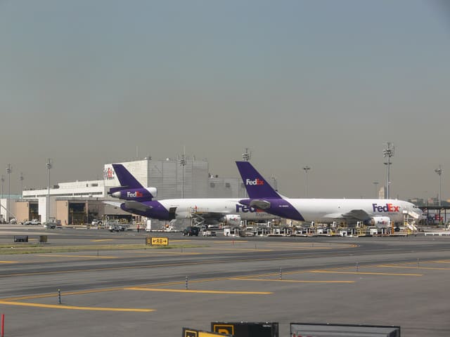 N320FE - Douglas