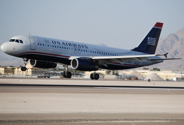 N677AW - Airbus
