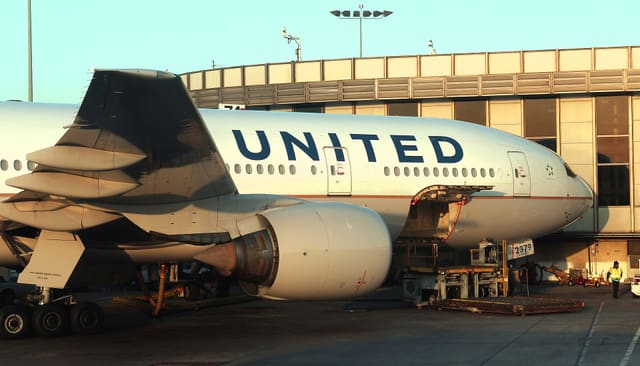 N779UA - Boeing