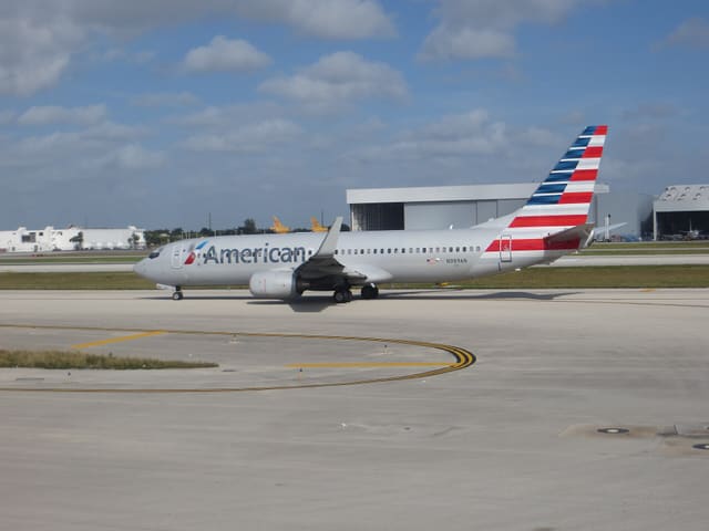 N989AN - Boeing