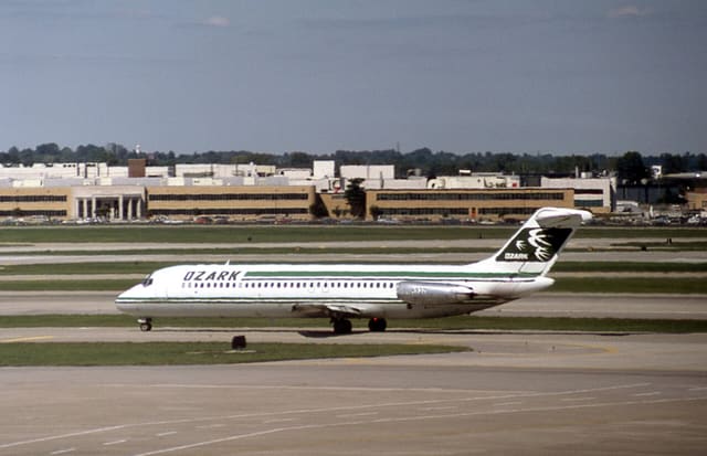 N932L - Aircraft