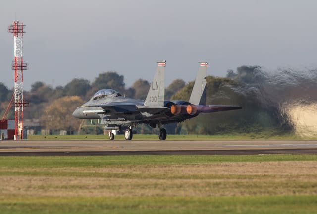 - Twin-engine aircraft
