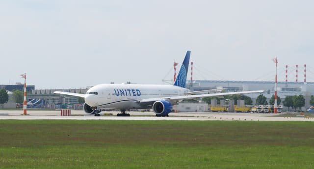 N798UA - Boeing